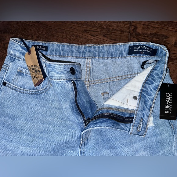 BUFFALO DAVID BITTON Billy Boyfriend Denim Jean Shorts 25 NWT - Picture 9 of 9